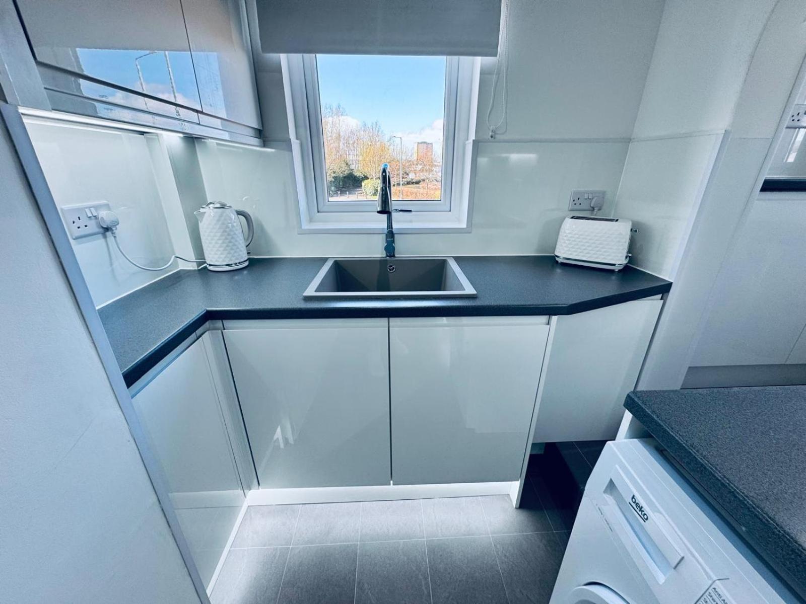 Modern 1 Bed House With Loft Conversion